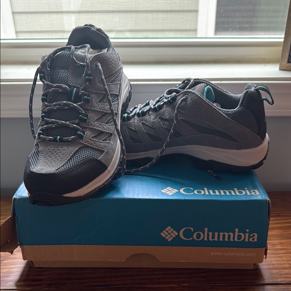 Columbia Women's Sneakers - Gray and Teal